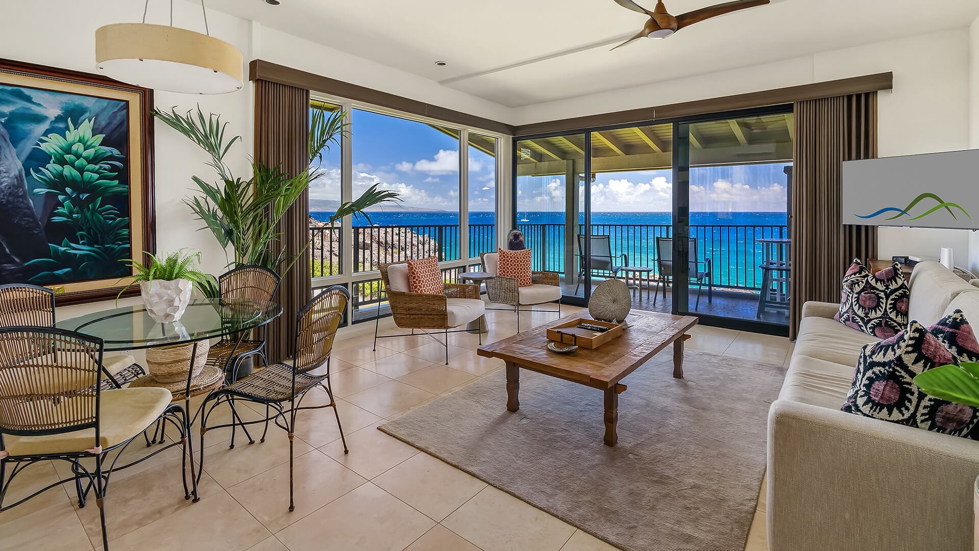 The living room and dining room at Kapalua Bay Villa 30B2