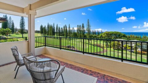 The covered lanai at Kapalua Golf Villa 25V2