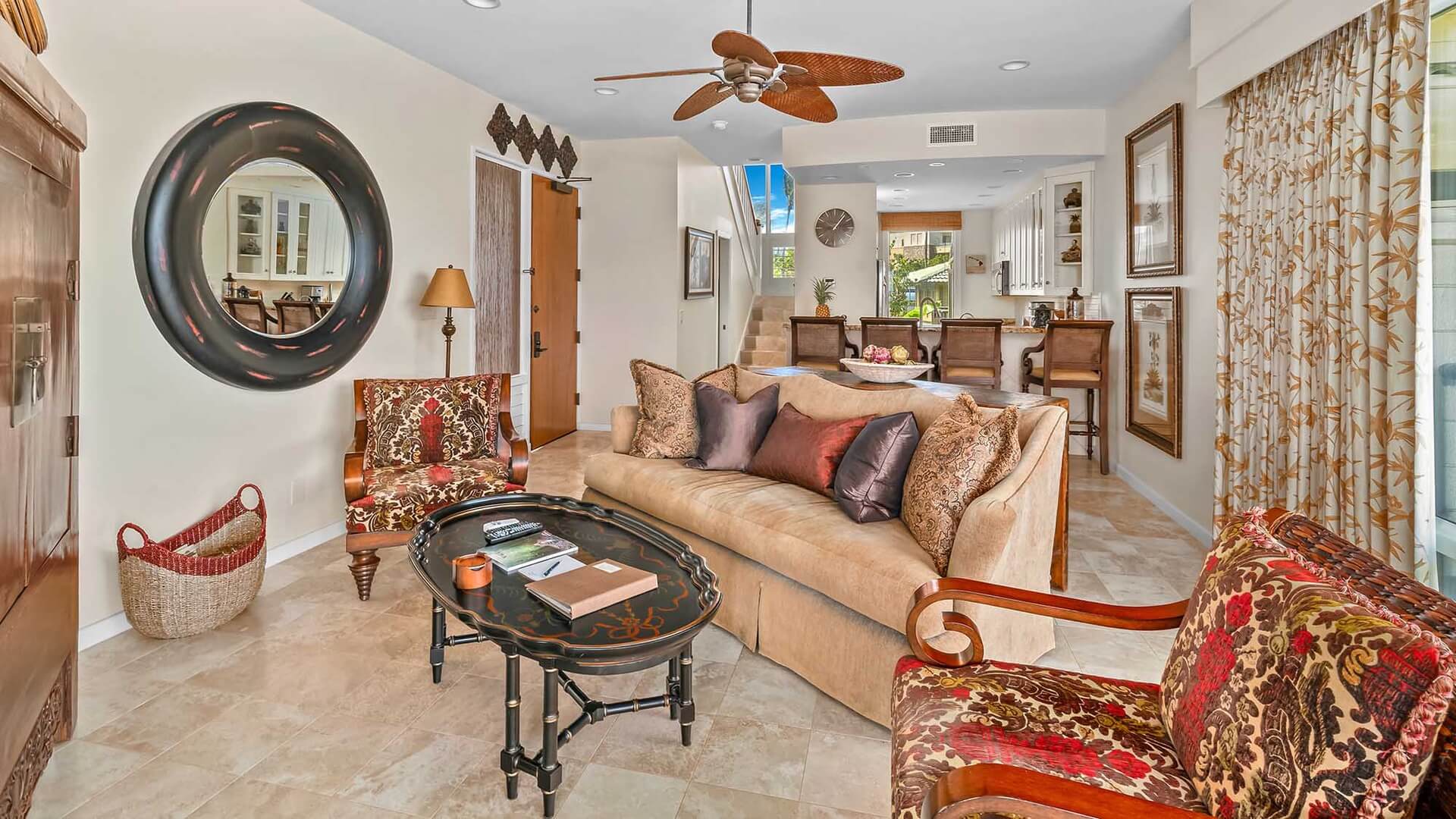 The living room at Kapalua Bay Villa 35B2