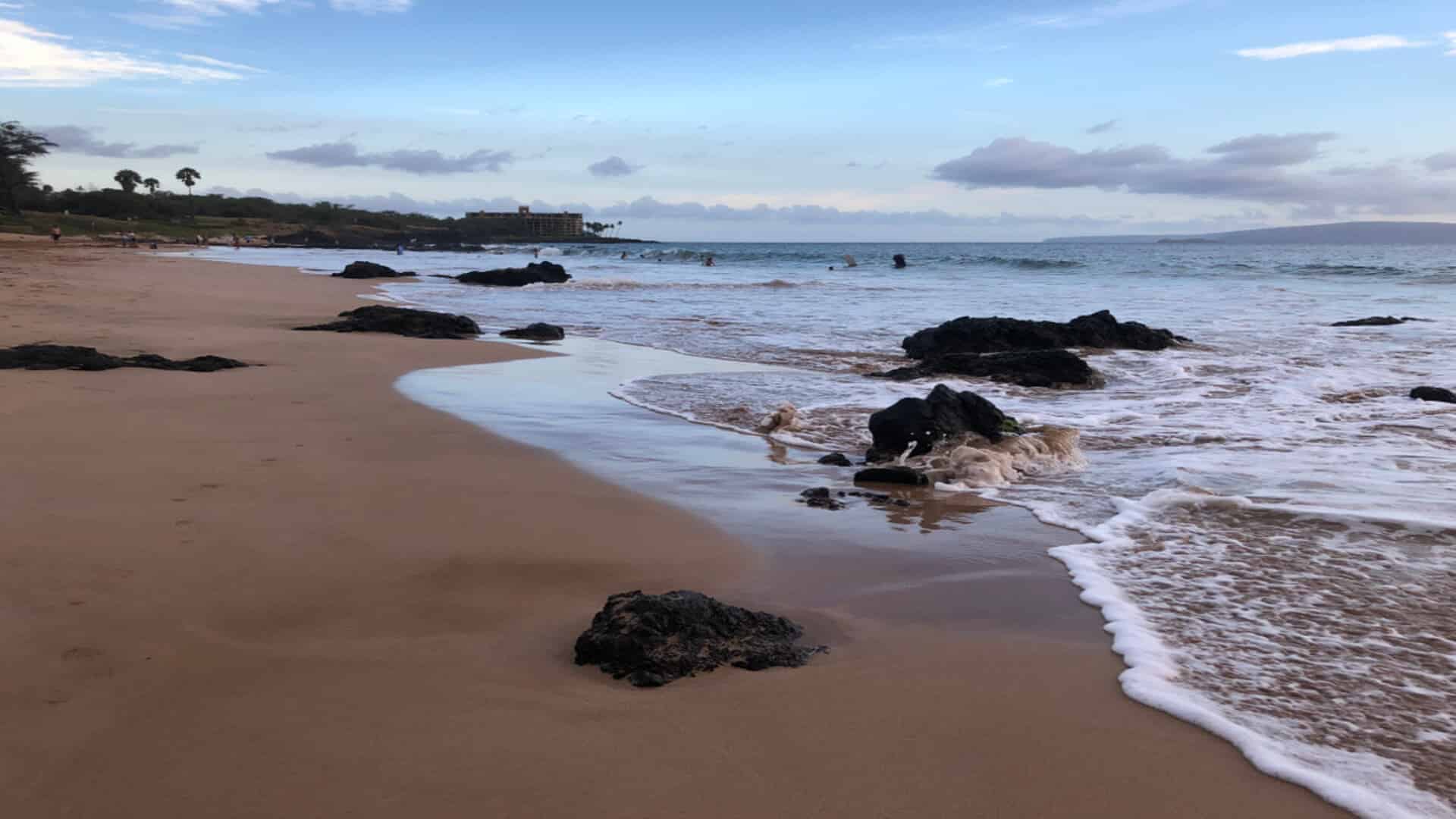 A shot of the sands and waters of Kahekili Beach