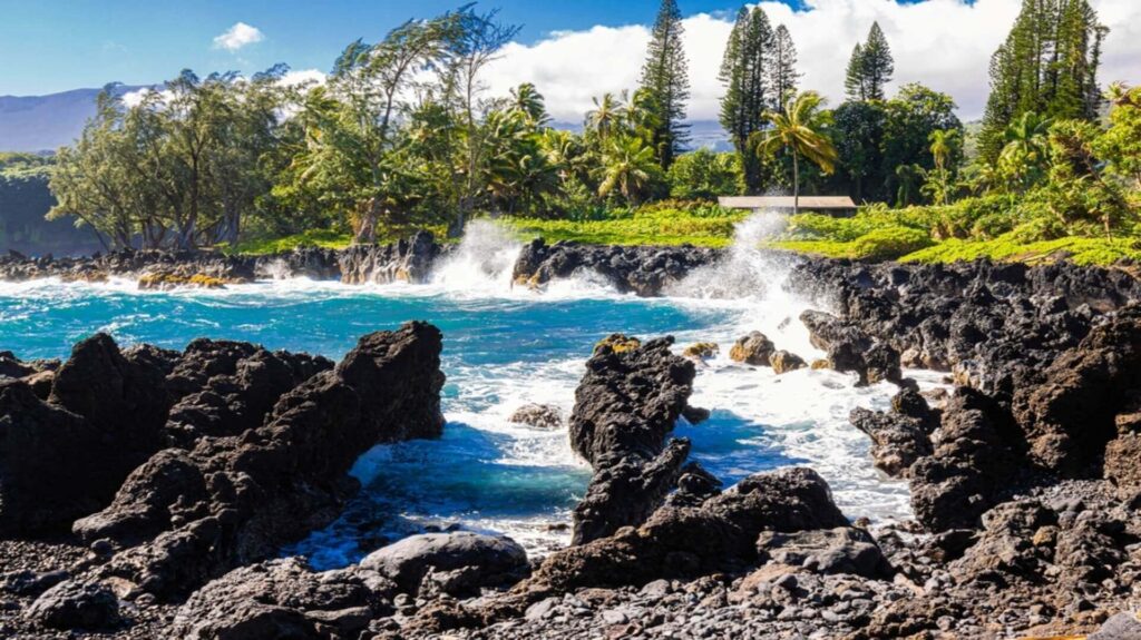 Waves crashing on the rocky coastline on the Keanae Peninsula